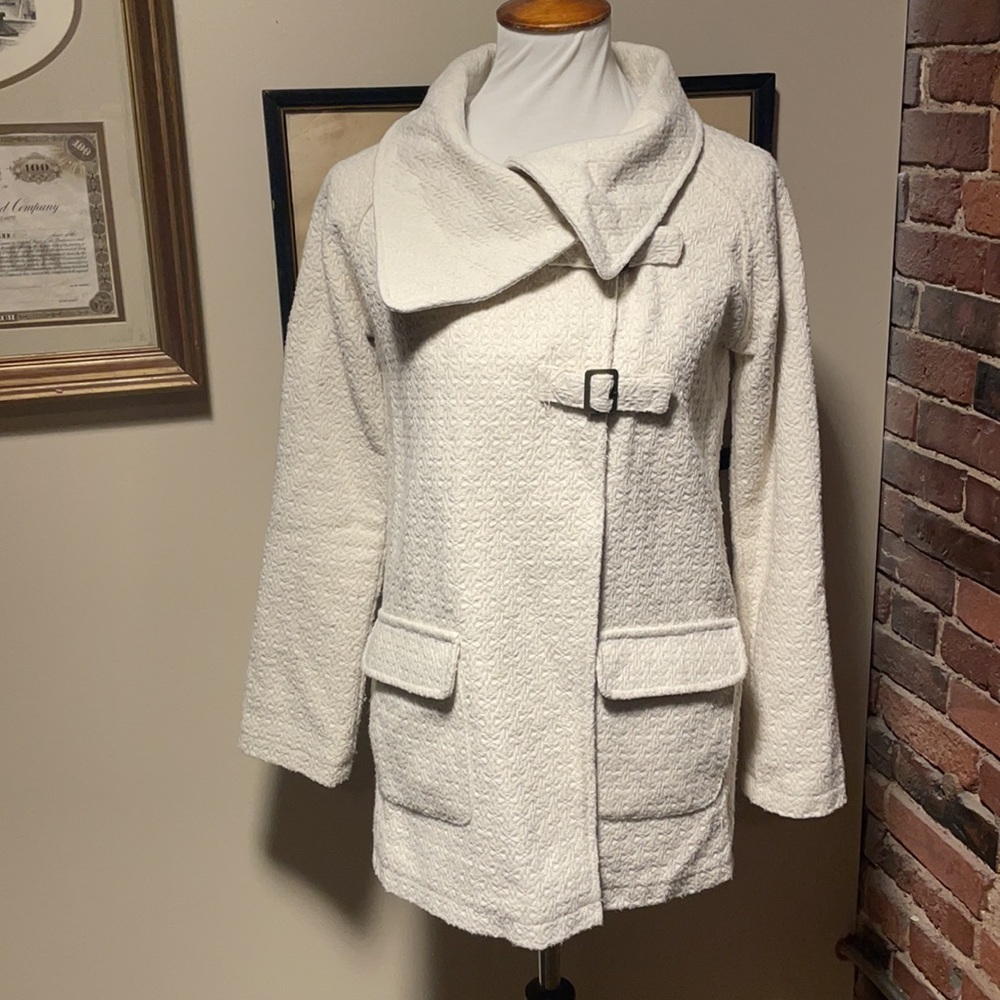 BILLABONG CREAM COLOR dress coat Small